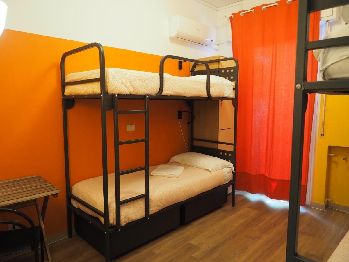 Sunflower Beach Backpacker Hostel & Bar Rimini Eksteriør bilde