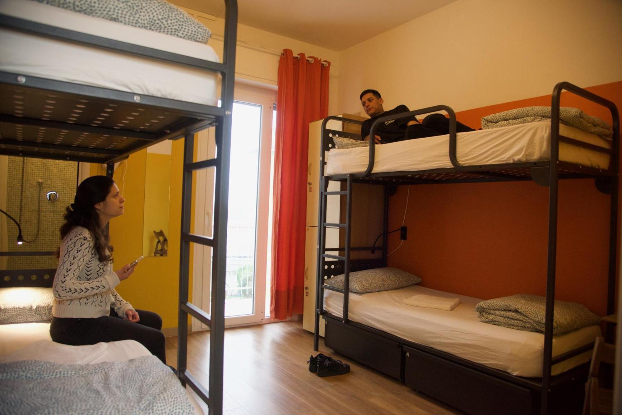 Sunflower Beach Backpacker Hostel & Bar Rimini Eksteriør bilde