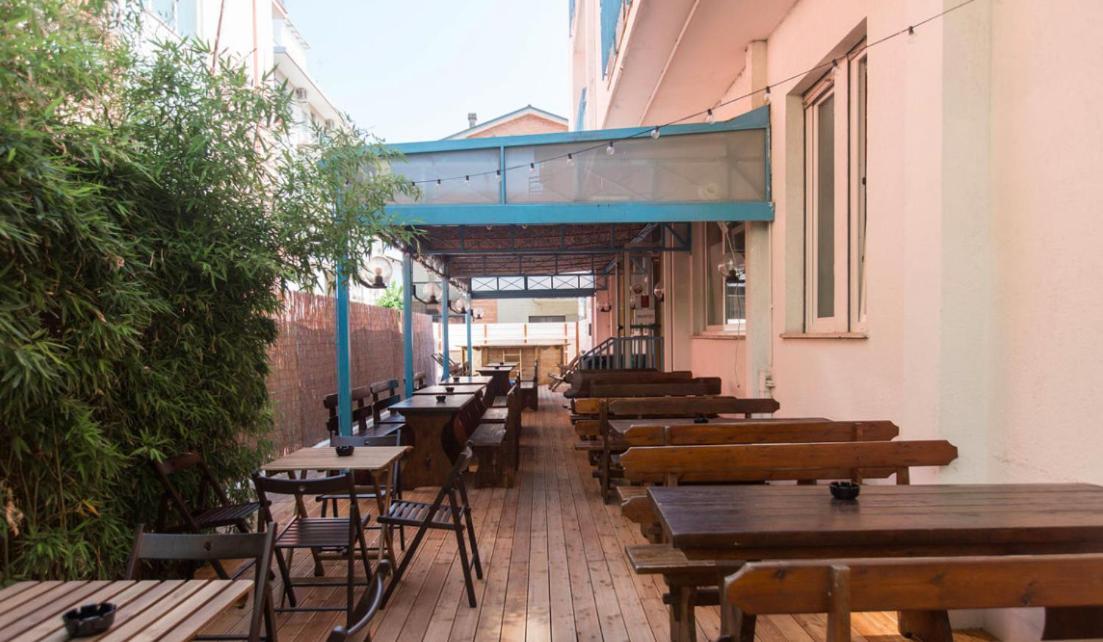 Sunflower Beach Backpacker Hostel & Bar Rimini Eksteriør bilde